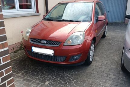 Ford Fiesta 105.000 km 2.099 &euro; Erlenbach 97837