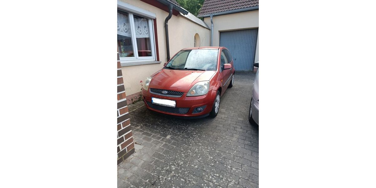 Ford Fiesta 105.000 km 2.299 &euro; Erlenbach 97837