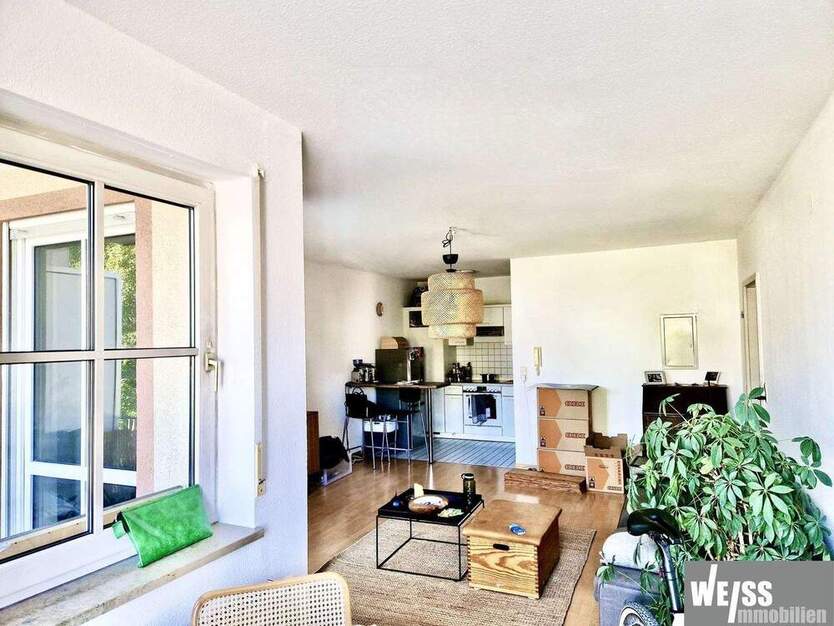 Zentrale 2 Zimmer-Wohnung mit Loggia und Tiefgaragen-Stellplatz 2 zimmer