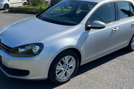 VW Golf 192.000 km 4.999 &euro; Würzburg 97076