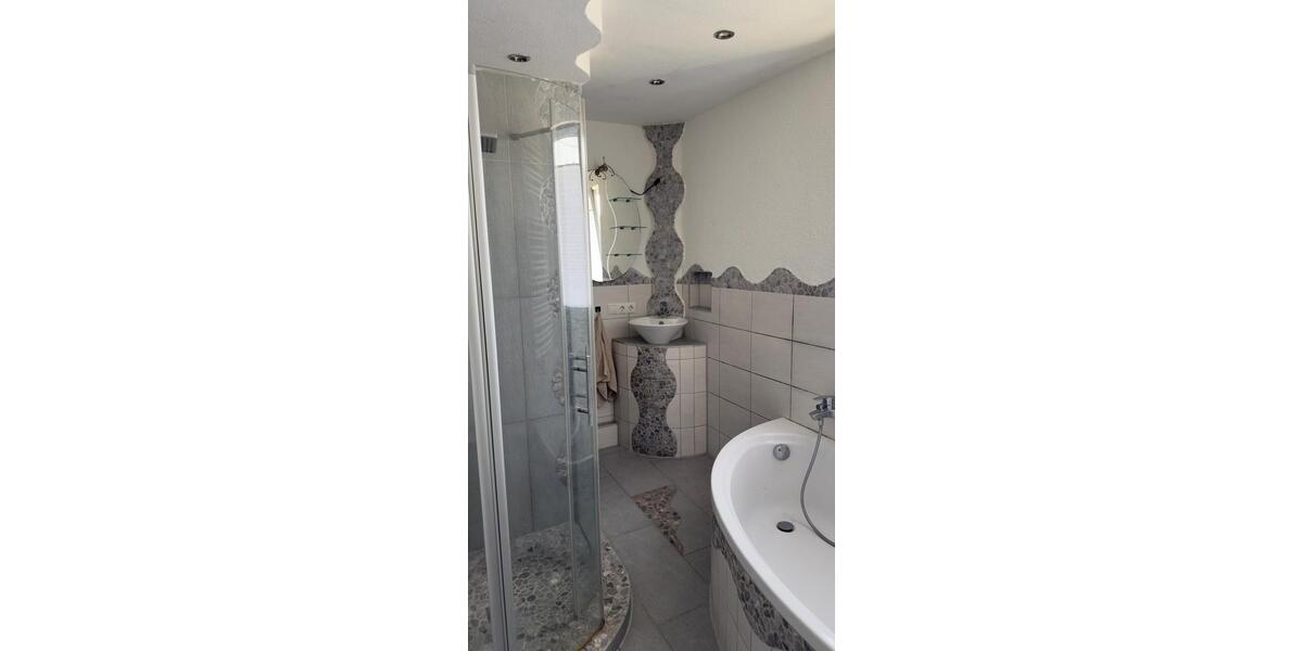 Dachgeschoßwohnung Tauberbischofsheim - 3 Zimmer, 75 m&sup2;, 800&euro; | Angebot:26690180