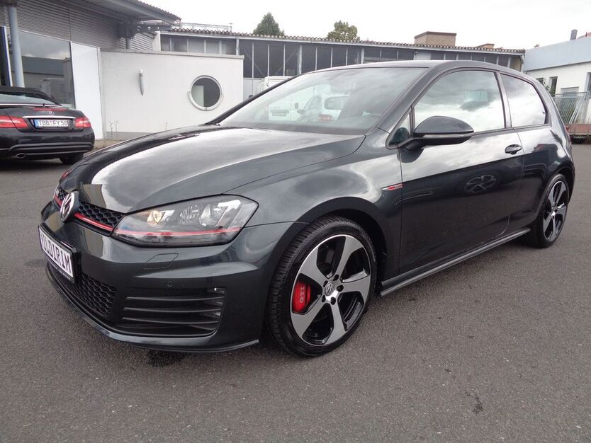 VW Golf 179.960 km 14.699 € Tauberbischofsheim 97941