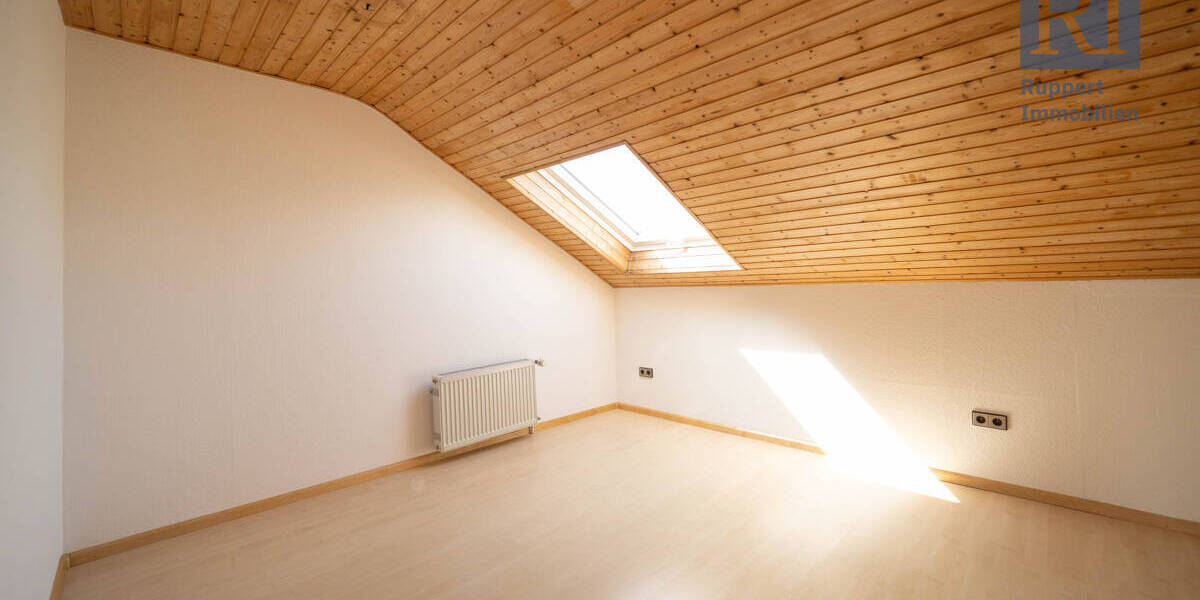 Mehrfamilienhaus, Wohnhaus Schwarzach am Main Stadtschwarzach - 7 Zimmer, 191 m&sup2;, 389.000&euro; | Angebot:21889230