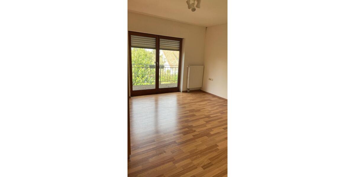 Reihenhaus Kitzingen - 5 Zimmer, 174 m&sup2;, 1.250&euro; | Angebot:26237536