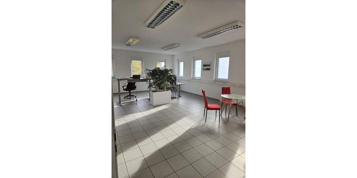 Büro im Gewerbegebiet Werneck, Am Pfaffenpfad 1 zimmer