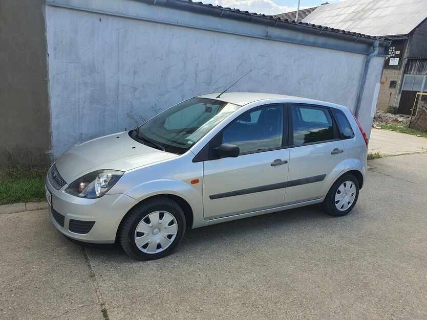 Ford Fiesta 77.500 km 3.800 € Theilheim 97288