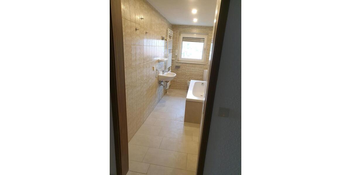 Dachgeschoßwohnung Rimpar - 3 Zimmer, 75 m&sup2;, 900&euro; | Angebot:26476793
