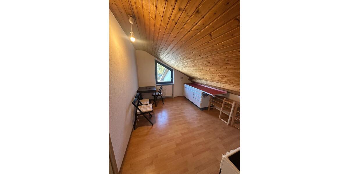 Dachgeschoßwohnung Würzburg Heuchelhof - 2 Zimmer, 43 m&sup2;, 505&euro; | Angebot:26252368