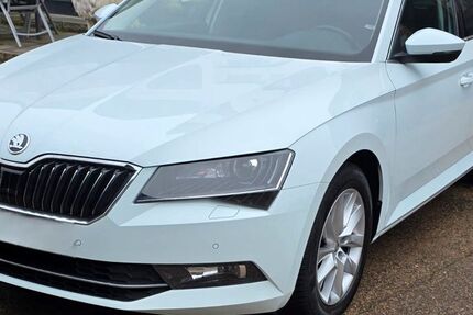 Skoda Superb 182.000 km 15.995 &euro; Reichenberg,Albertshausen 97234