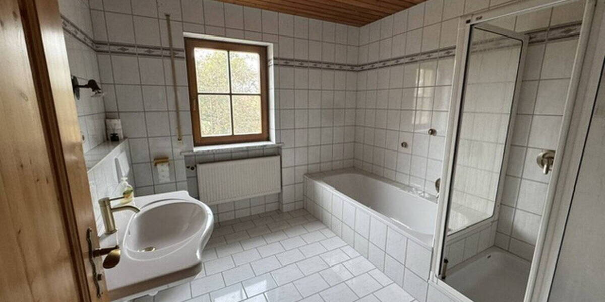 Einfamilienhaus Grünsfeld Krensheim - 8 Zimmer, 266 m&sup2;, 550.000&euro; | Angebot:26763697