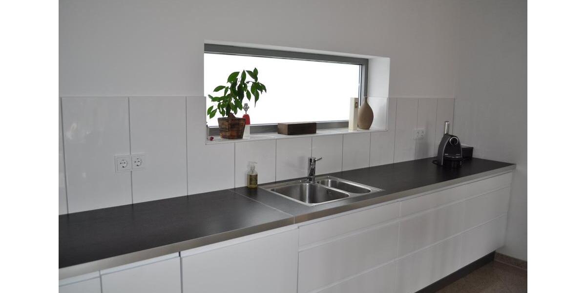 Etagenwohnung Sommerhausen - 3 Zimmer, 88 m&sup2;, 990&euro; | Angebot:26661520