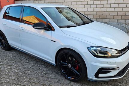 VW Golf 115.000 km 17.900 € Hettstadt 97265