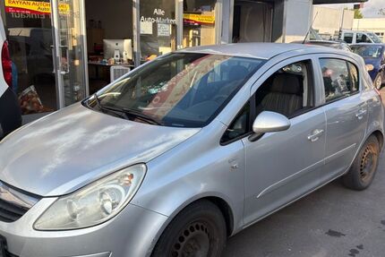 Opel Corsa 209.000 km 590 € Würzburg 97076