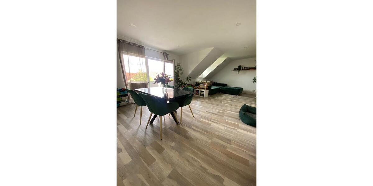 Dachgeschoßwohnung Würzburg Heuchelhof - 3 Zimmer, 89 m&sup2;, 339.000&euro; | Angebot:26623111