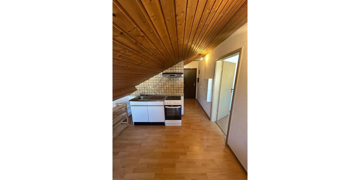 Dachgeschoßwohnung Würzburg Heuchelhof - 2 Zimmer, 43 m&sup2;, 505&euro; | Angebot:26252368