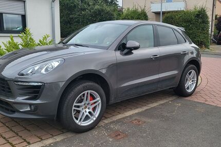 Porsche Macan 183.000 km 22.900 &euro; Würzburg 97084