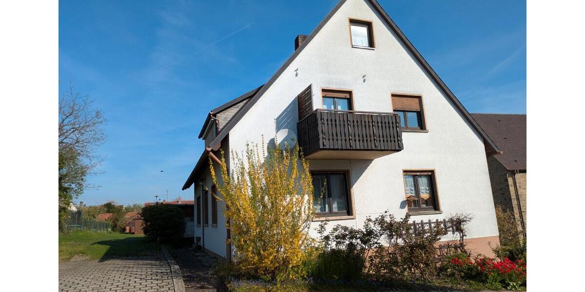 Einfamilienhaus Werneck - 9 Zimmer, 145 m&sup2;, 270.000&euro; | Angebot:26317029