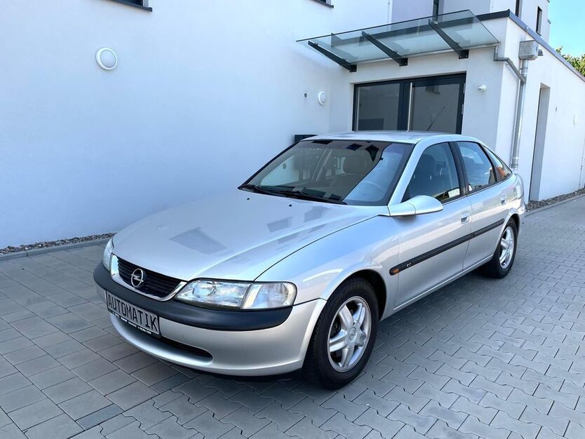 Opel Vectra 150.000 km 1.999 € Estenfeld 97230