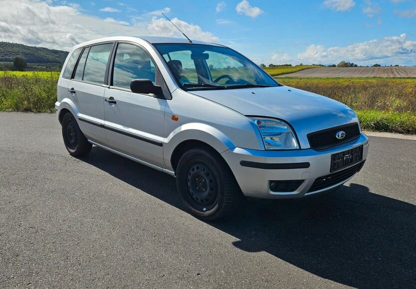 Ford Fusion 189.000 km 2.250 € Kleinlangheim 97355