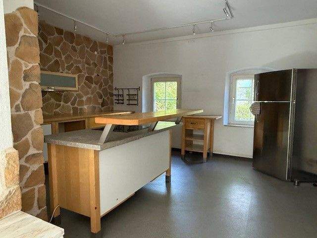 Etagenwohnung Volkach Rimbach - 5 Zimmer, 200 m&sup2;, 1.690&euro; | Angebot:25736617