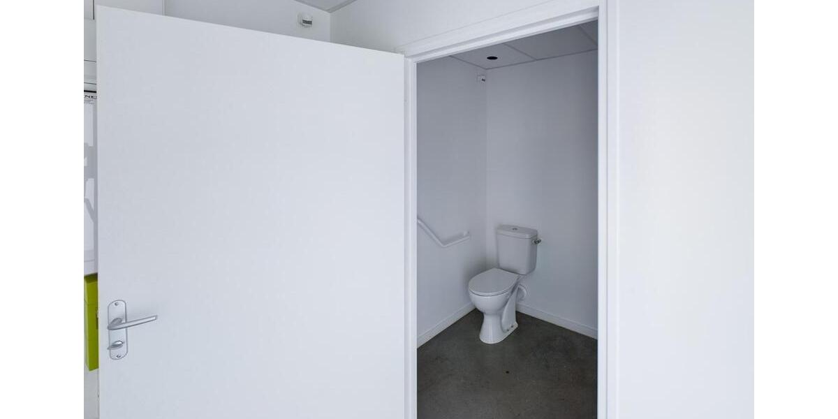 145m² Lager mit Büro | Gewerbefläche mieten in Würzburg zimmer