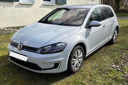 VW Golf 98.000 km 14.700 &euro; München 80807