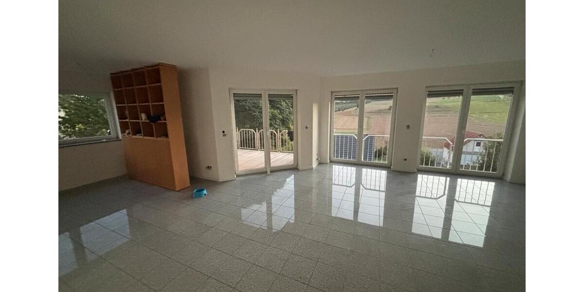 Erdgeschoßwohnung Altertheim - 2 Zimmer, 100 m&sup2;, 850&euro; | Angebot:25425294