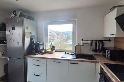 Wohnung Gerbrunn - 3 Zimmer, 68 m&sup2;, 760&euro; | Angebot:26657143