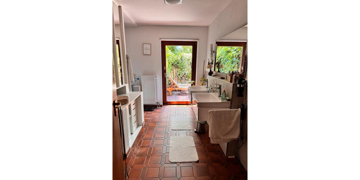 Einfamilienhaus Karlstadt - 5 Zimmer, 150 m&sup2;, 2.100&euro; | Angebot:24564608