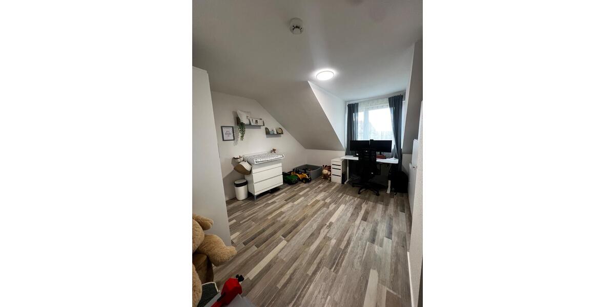 Dachgeschoßwohnung Würzburg Heuchelhof - 3 Zimmer, 89 m&sup2;, 339.000&euro; | Angebot:26623111
