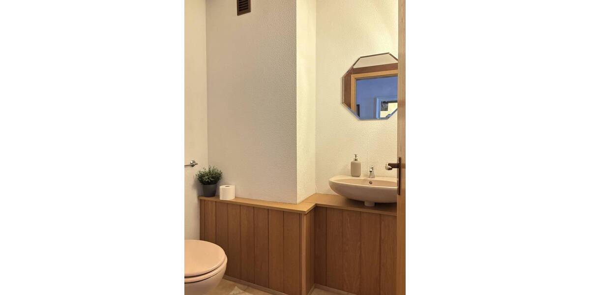 Mehrfamilienhaus, Wohnhaus Giebelstadt Ingolstadt - 9 Zimmer, 261 m&sup2;, 498.500&euro; | Angebot:26641791