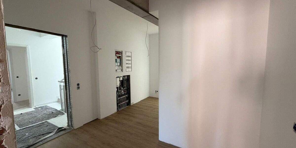 Etagenwohnung Volkach Astheim - 3 Zimmer, 100 m&sup2;, 1.200&euro; | Angebot:25657483