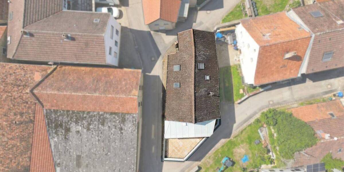 Mehrfamilienhaus, Wohnhaus Kitzingen Repperndorf - 6 Zimmer, 225 m&sup2;, 385.000&euro; | Angebot:25997026