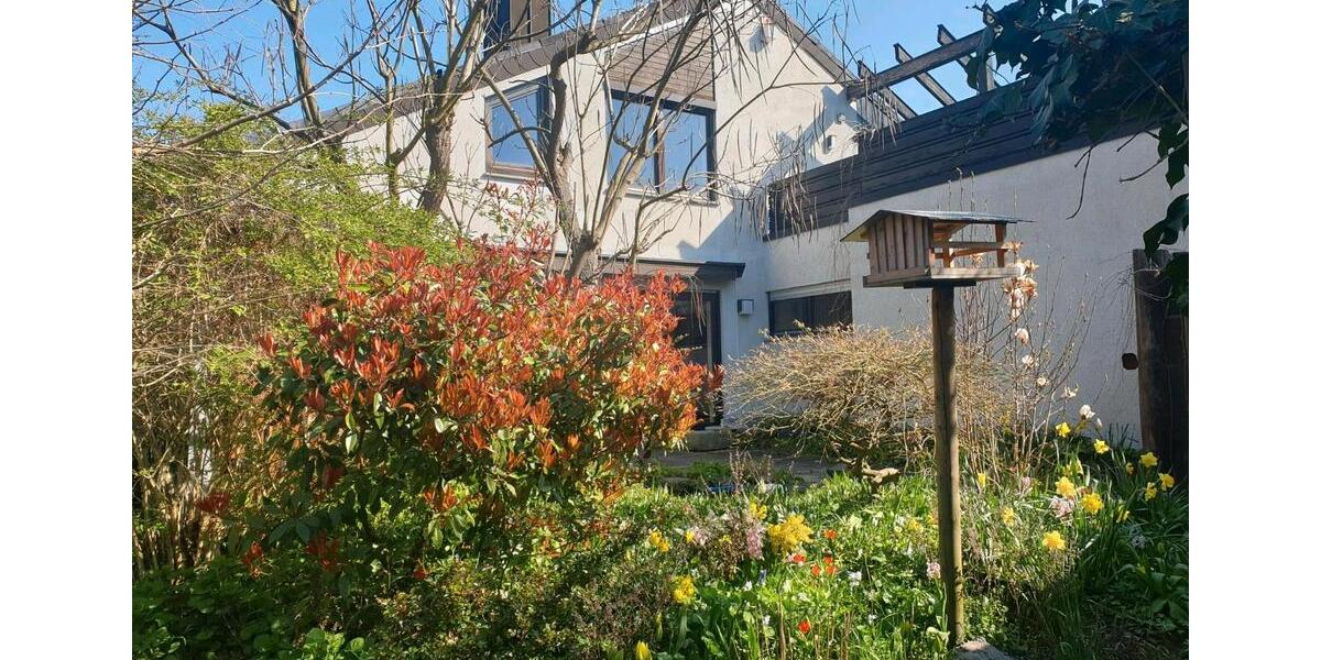 Einfamilienhaus Würzburg Heuchelhof - 7 Zimmer, 259 m&sup2;, 630.000&euro; | Angebot:25855005