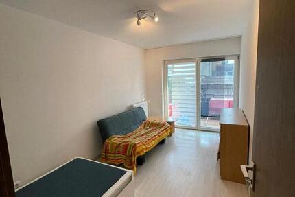 Wohnung Würzburg Heuchelhof - 1 Zimmer, 16 m&sup2;, 425&euro; | Angebot:25945312