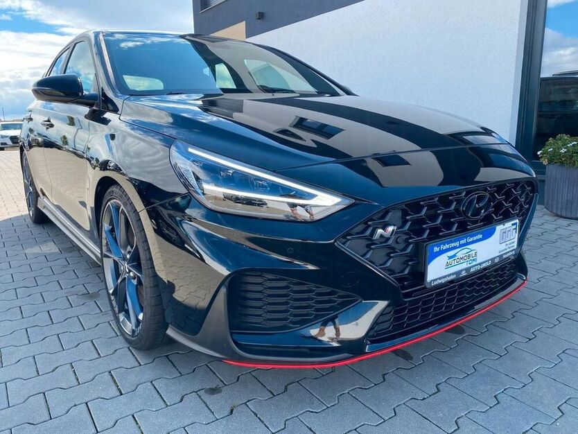 i30