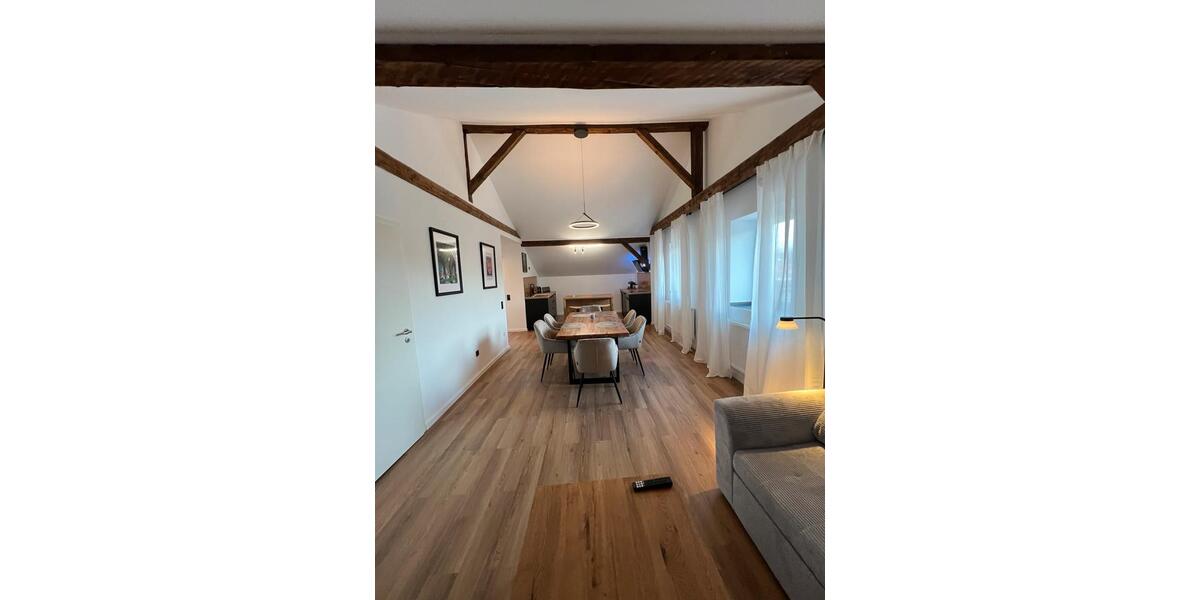 Dachgeschoßwohnung Würzburg Lengfeld - 2.5 Zimmer, 78 m&sup2;, 1.000&euro; | Angebot:25303505