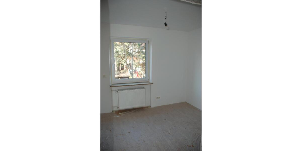 Reihenhaus Würzburg Lengfeld - 7 Zimmer, 146 m&sup2;, 2.200&euro; | Angebot:26471982