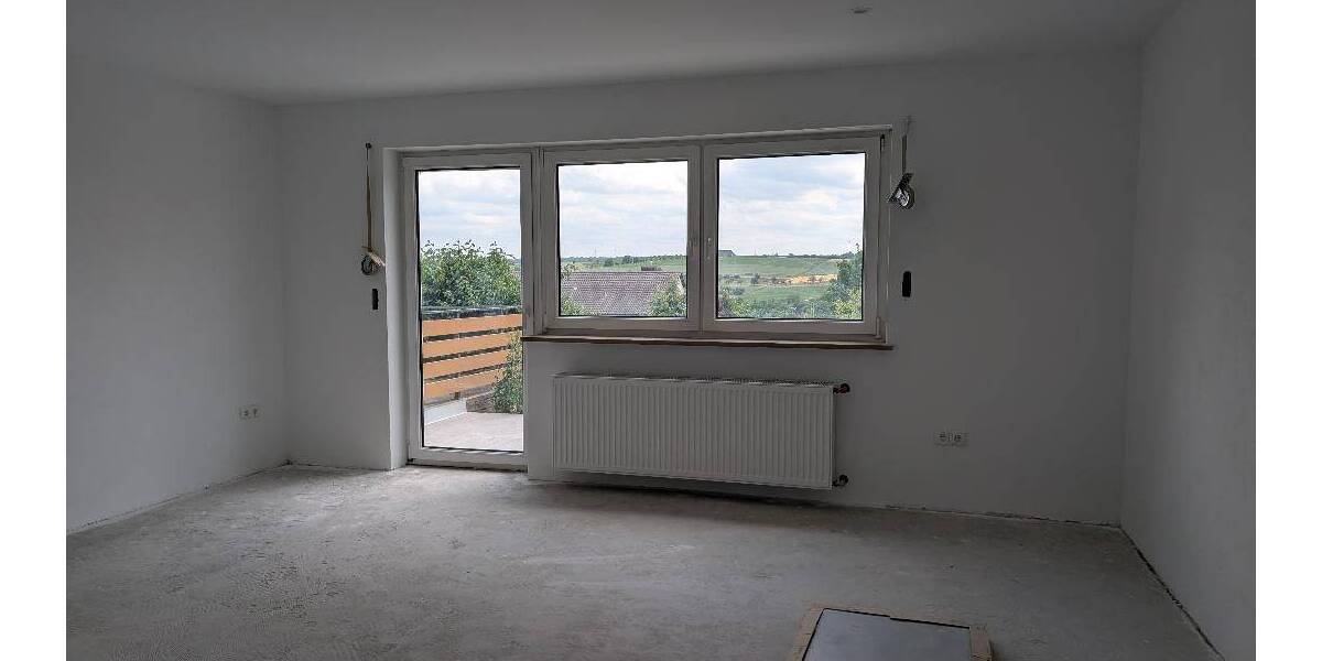 Etagenwohnung Marktbreit - 3 Zimmer, 90 m&sup2;, 900&euro; | Angebot:26910398