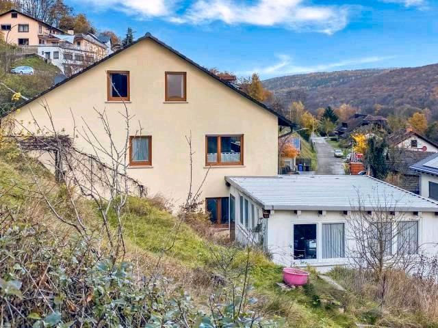 Doppelhaushälfte Rothenfels - 5 Zimmer, 142 m&sup2;, 205.000&euro; | Angebot:25441114