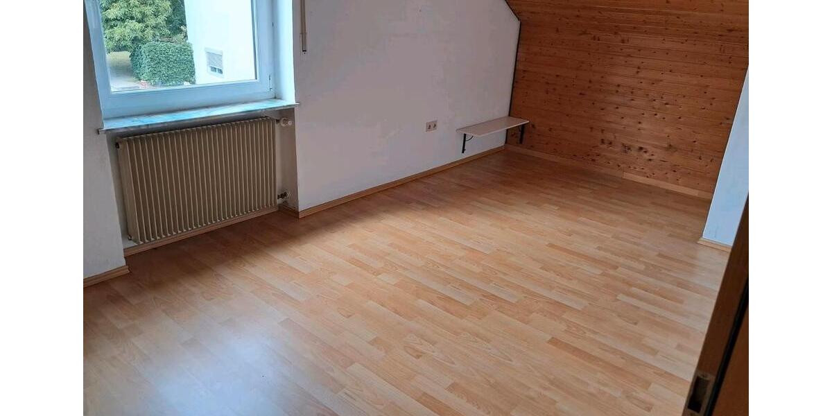 Einfamilienhaus Margetshöchheim - 8 Zimmer, 150 m&sup2;, 580.000&euro; | Angebot:25807340