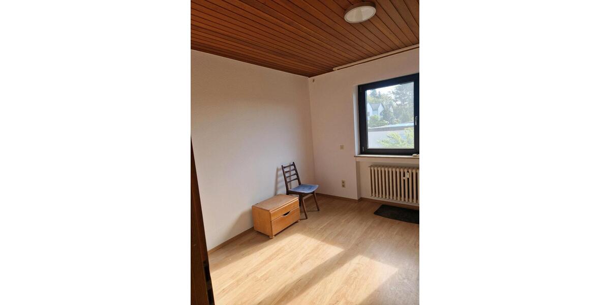 Etagenwohnung Kitzingen - 3 Zimmer, 104 m&sup2;, 980&euro; | Angebot:26689380