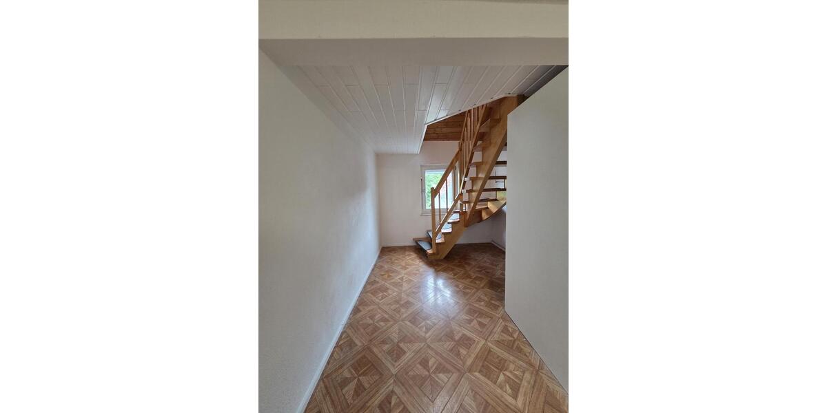 Maisonettenwohnung Arnstein - 5 Zimmer, 125 m&sup2;, 1.200&euro; | Angebot:26553721