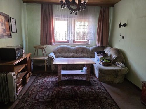 Einfamilienhaus mit Garten und Garage in 97450 Arnstein (ID 10542) 7 zimmer