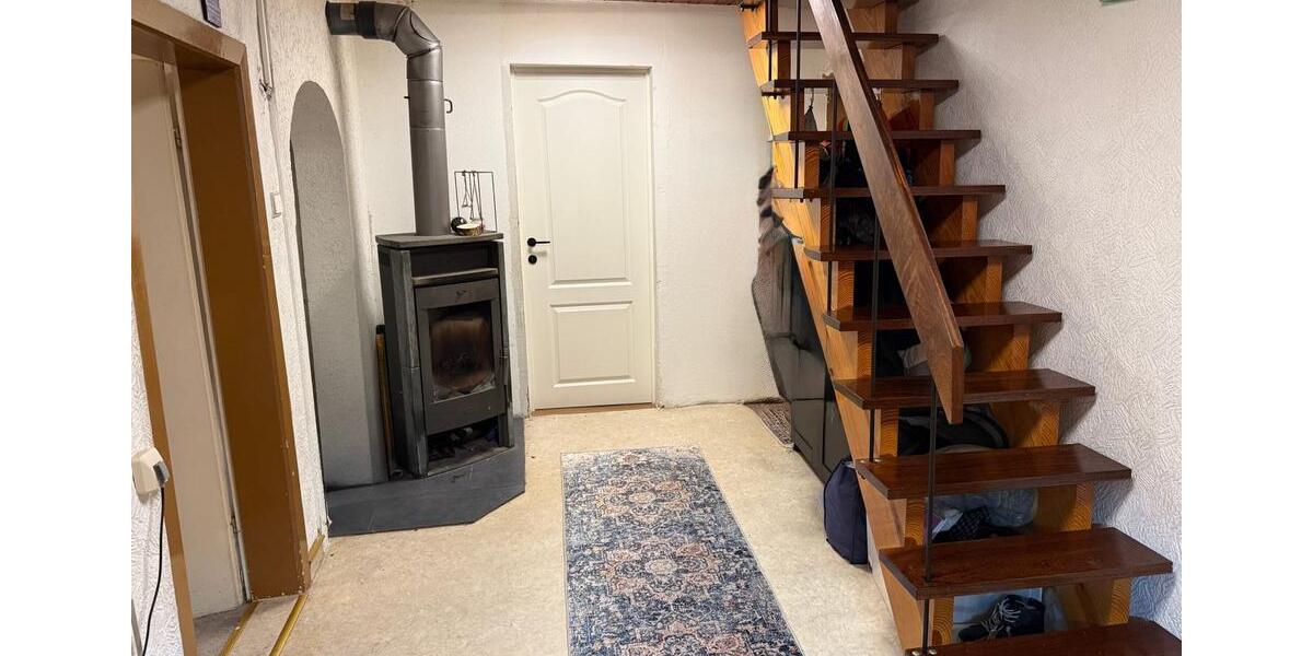 Einfamilienhaus Neubrunn - 6 Zimmer, 120 m&sup2;, 195.000&euro; | Angebot:26614656
