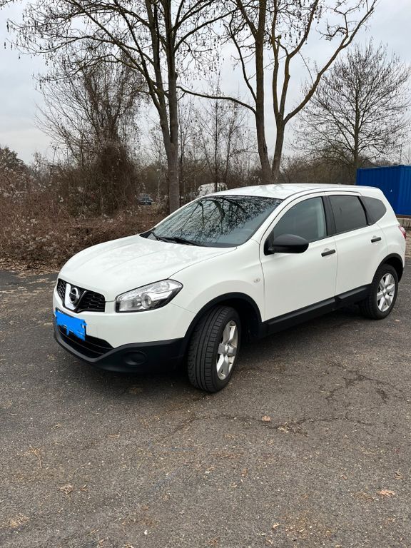 Nissan Qashqai+2 195.000 km 6.690 € Bergrheinfeld 97493