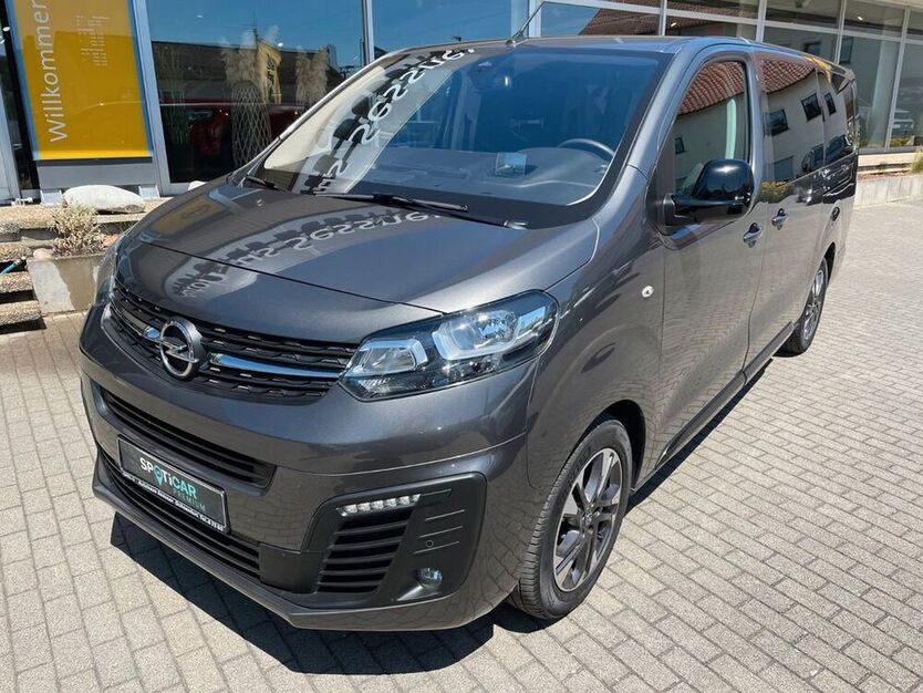 Zafira Life