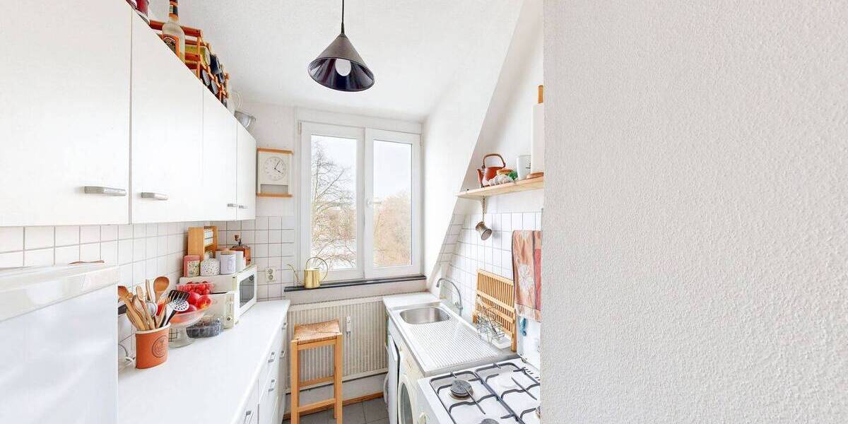 Etagenwohnung Würzburg Sanderau - 3 Zimmer, 55 m&sup2;, 240.000&euro; | Angebot:26189011