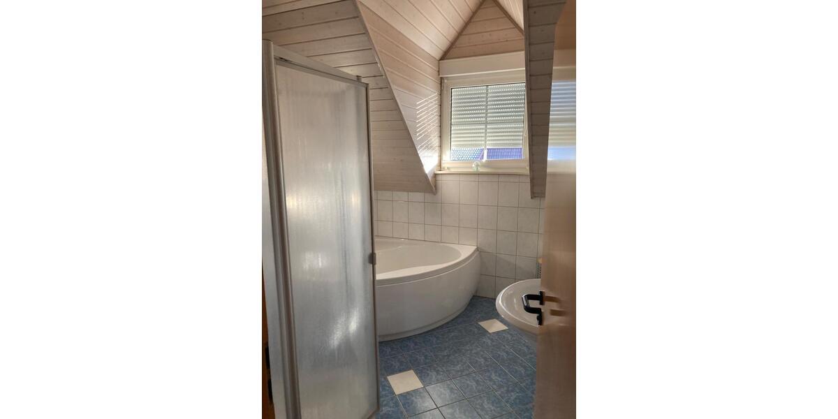 Einfamilienhaus Giebelstadt - 7 Zimmer, 248 m&sup2;, 840.000&euro; | Angebot:26833060