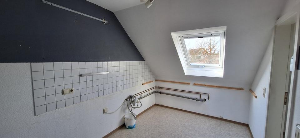 Dachgeschoßwohnung Zellingen - 3 Zimmer, 65 m&sup2;, 680&euro; | Angebot:25404623